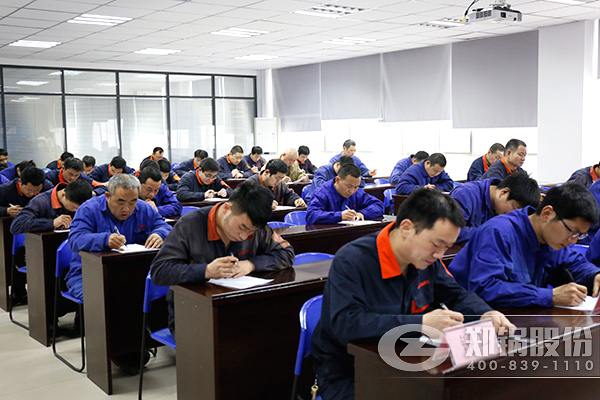 永利yl23455股份2017年铆焊工手艺交锋精彩上演